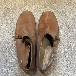 ECCO Women's Soft 7 Side Zip Bootie Sneaker